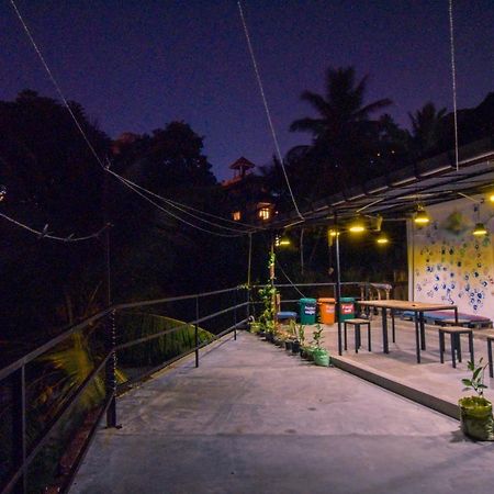 Jay'S Bunks-Kandy Hostel (Adults Only) Екстериор снимка