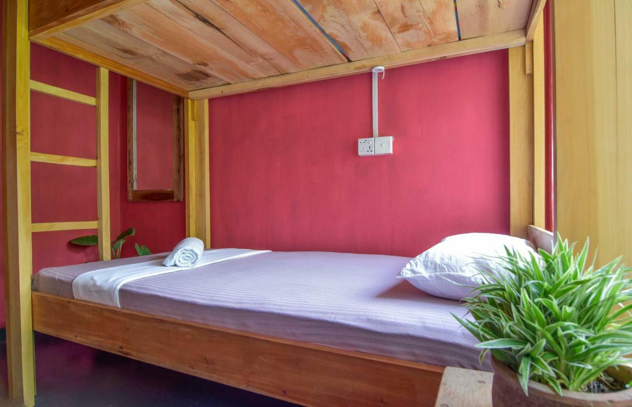Jay'S Bunks-Kandy Hostel (Adults Only) Екстериор снимка