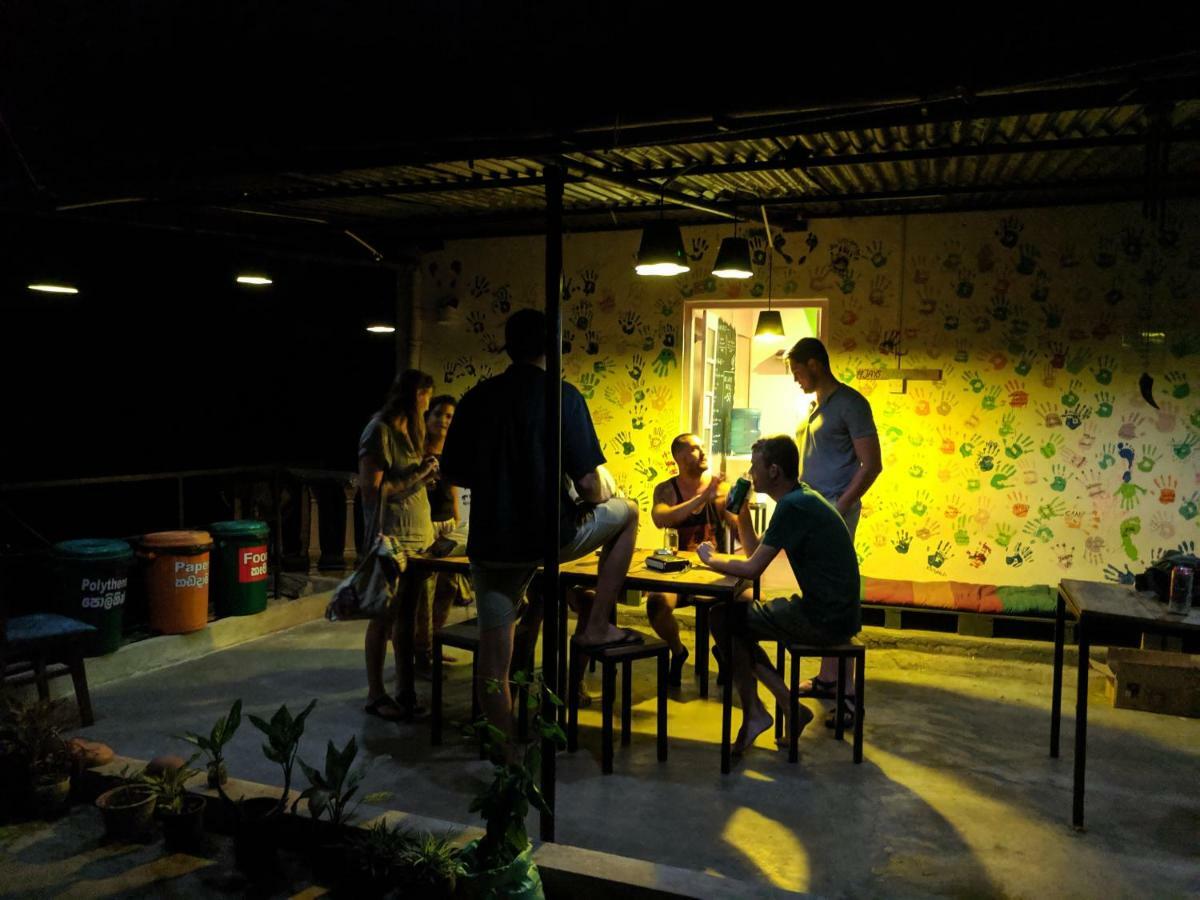 Jay'S Bunks-Kandy Hostel (Adults Only) Екстериор снимка