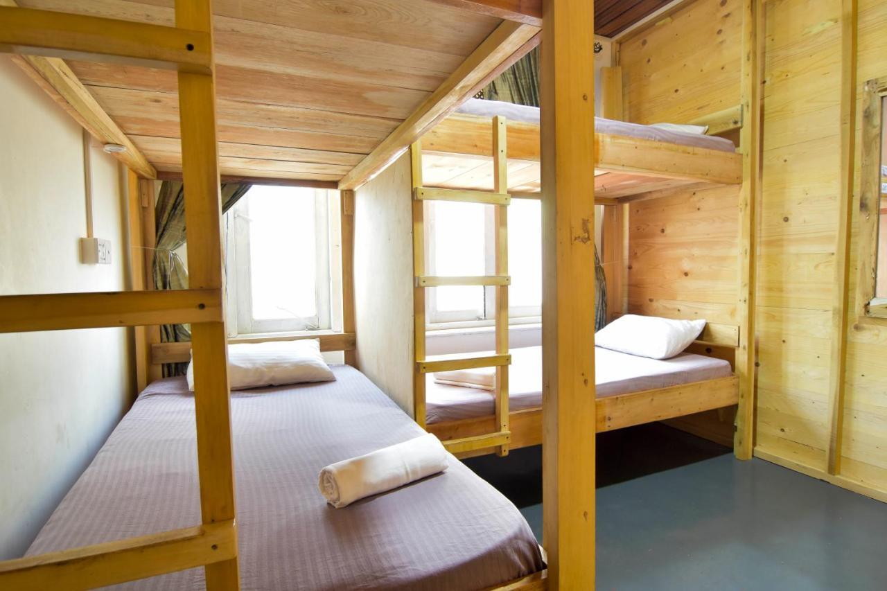 Jay'S Bunks-Kandy Hostel (Adults Only) Екстериор снимка