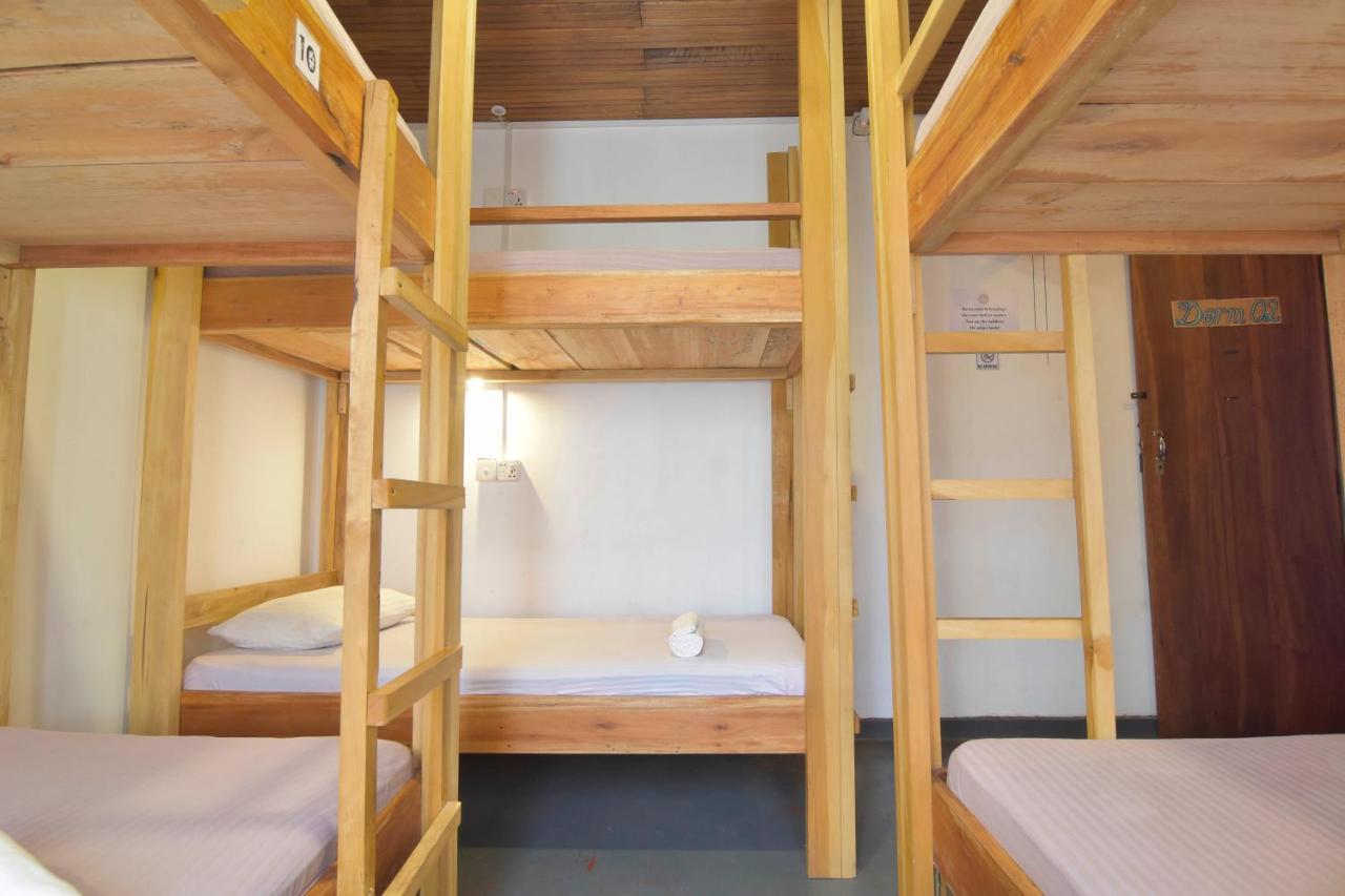 Jay'S Bunks-Kandy Hostel (Adults Only) Екстериор снимка